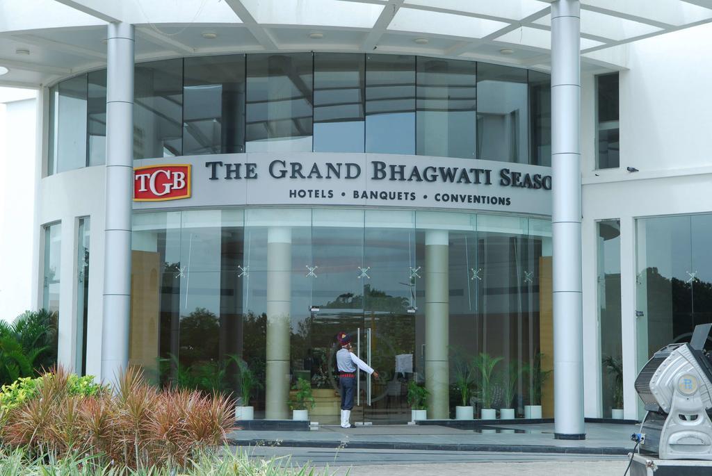 The Grand Bhagwati Seasons 호텔 라즈콧 외부 사진